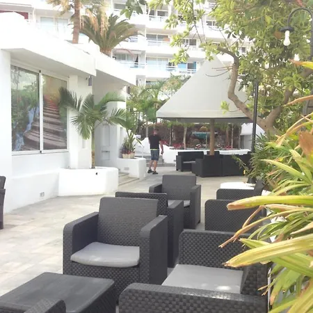 Coqueto Estudio Con Piscina Y Parking Privado Playa de las Americas (Tenerife)