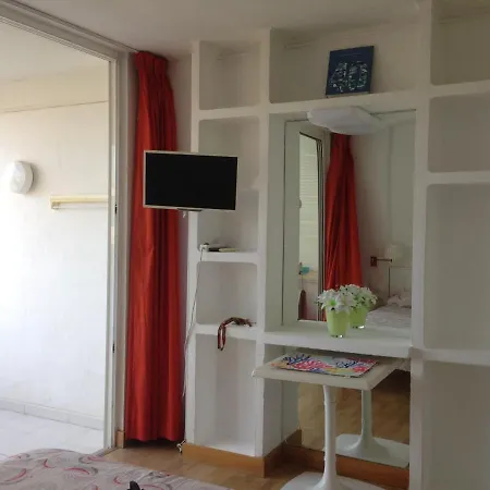 Coqueto Estudio Con Piscina Y Parking Privado Apartment *